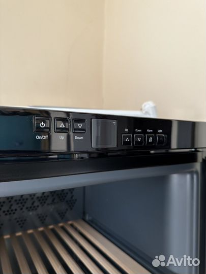 Винный шкаф liebherr