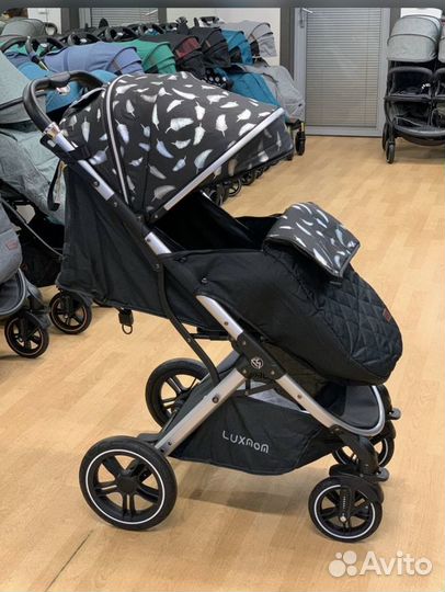 Коляска luxmom 609 новинка