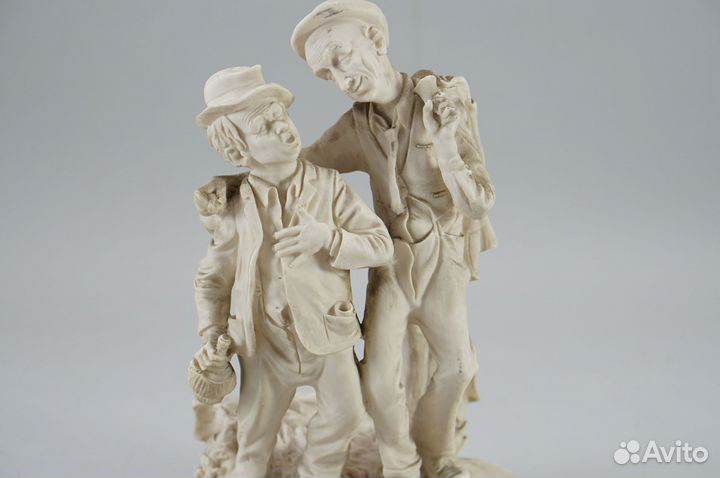 Скульптура «Закадычные друзья»