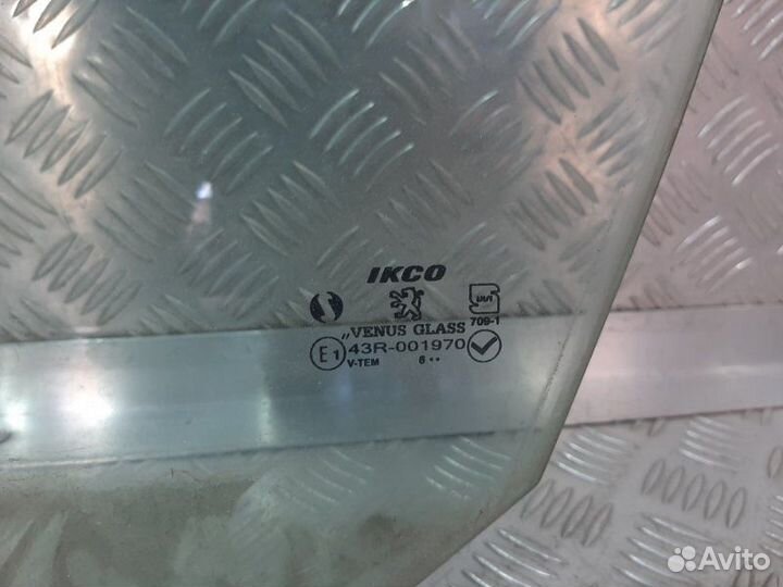 Стекло двери переднее левое Peugeot 206 2B KFV