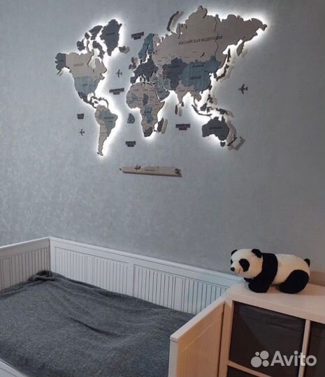 Карта мира из дерева на стену с подсветкой / Панно