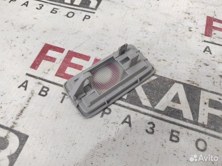 Плафон салона передний правый Toyota Corolla E150