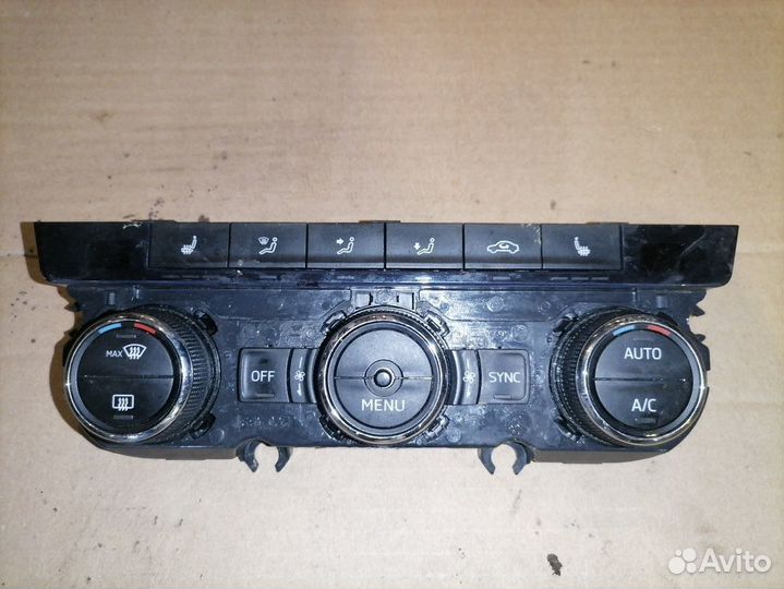 Блок управления климатом Skoda Octavia III (A7)