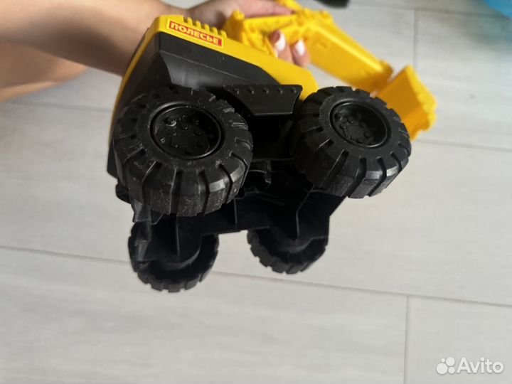 Экскаватор