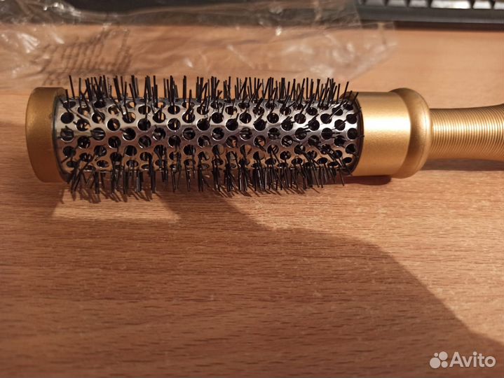 Расческа круглая для укладки волос