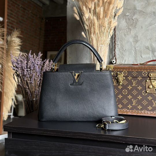 Сумка Louis Vuitton Capucines оригинал