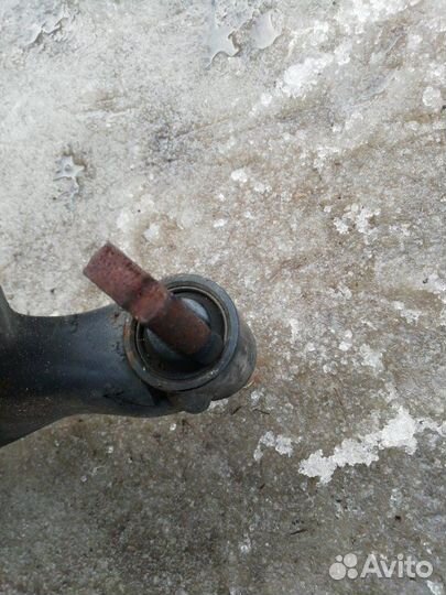 Рычаг передний передний правый Nissan X-Trail