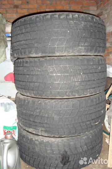 Bridgestone Blizzak Ice 285/60 R18