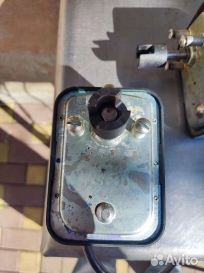 Малооборотистый двигатель