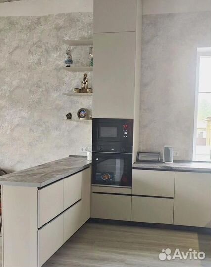 Индивидуальный дизайнерский кухонный гарнитур под