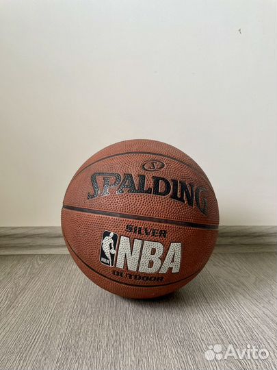 Баскетбольный мяч