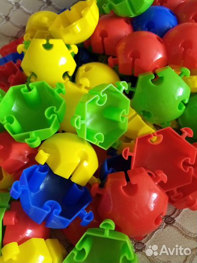 Детские игрушки. (Кегли и мозайка)