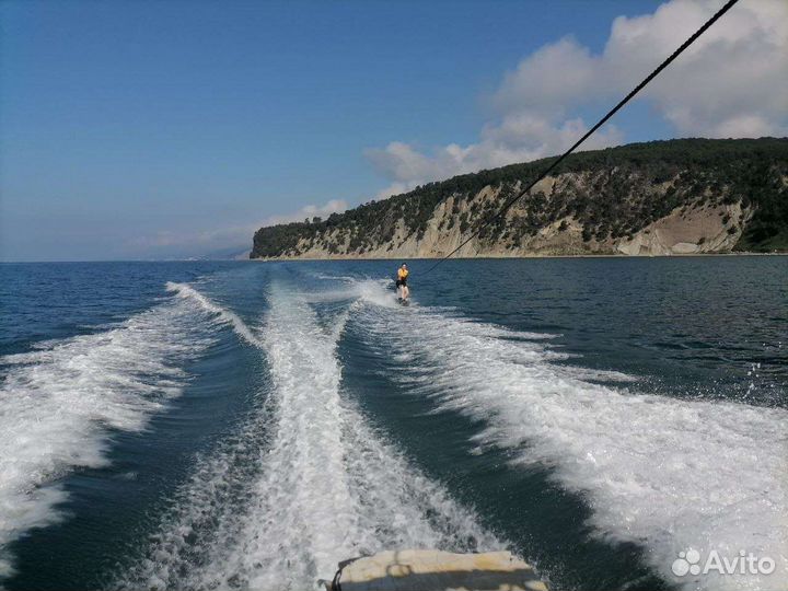 Морские экскурсии и рыбалка