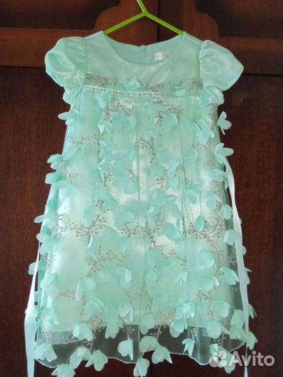 Праздничное платье для девочки