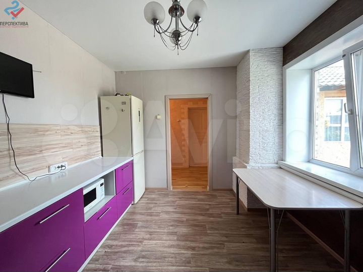 Дом 190,9 м² на участке 10,1 сот.