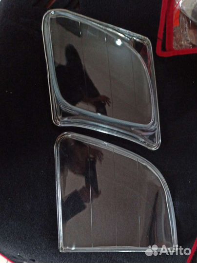 Стекло фары Lexus LX 470