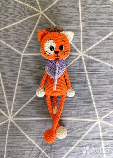 Вязаные игрушки ручной работы котенок Марсик