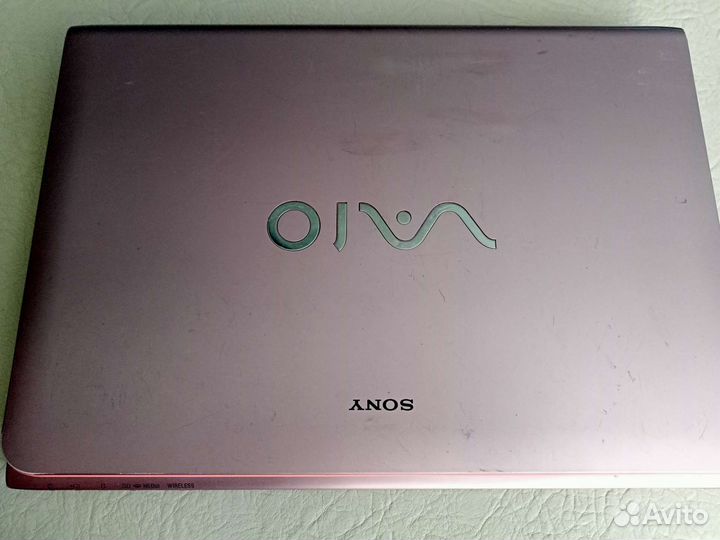 Ноутбук Sony vaio core i3 SVE14AA11V i3\4GB\500HDD