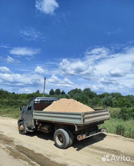 Песок речной с доставкой боковой свал