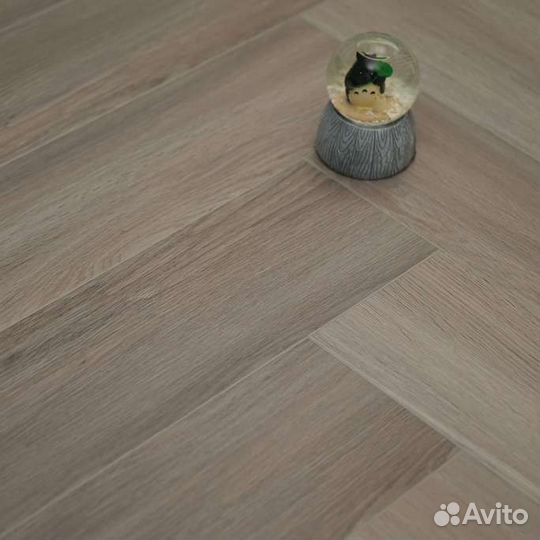Кварцвиниловая плитка (ламинат) со склада