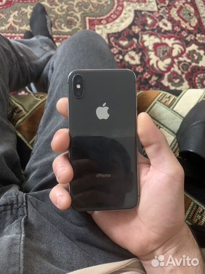 iPhone X, 64 ГБ