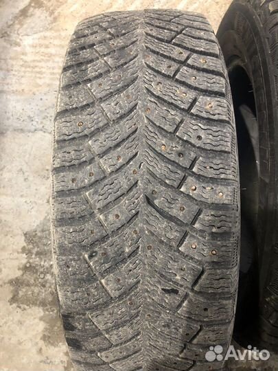 Michelin X-Ice North 4 215/60 R16 99