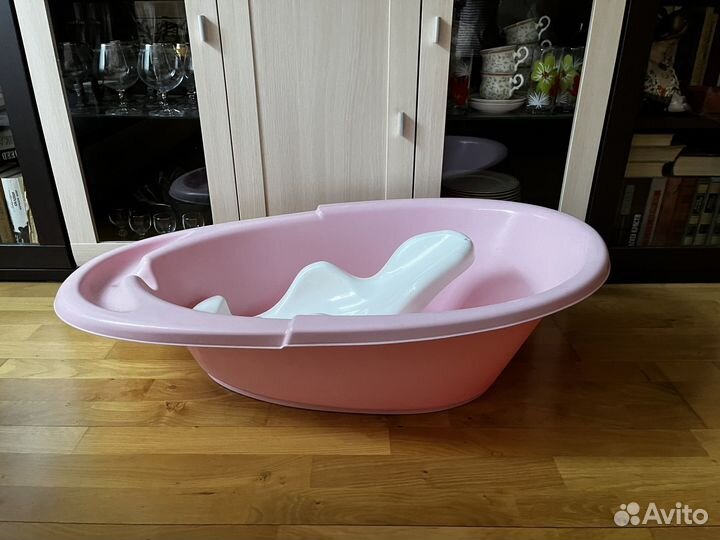 Ванночка для купания с горкой