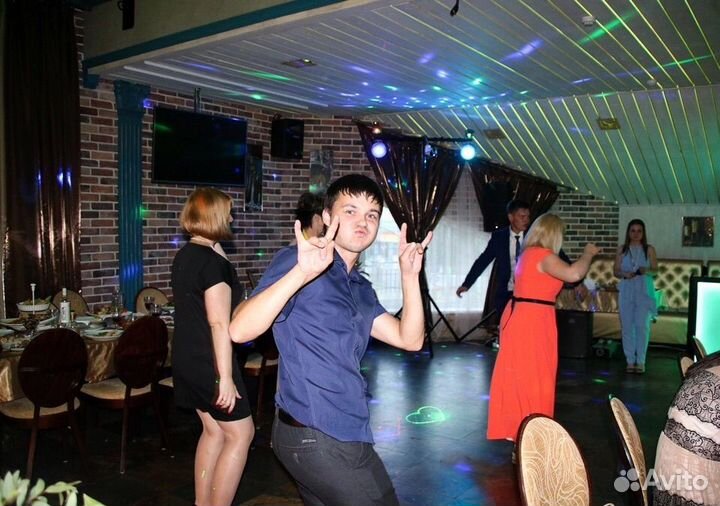 Ведущая праздников