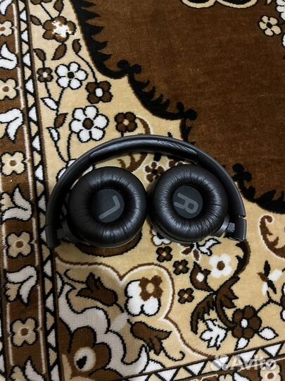 Наушники JBL tune560BT