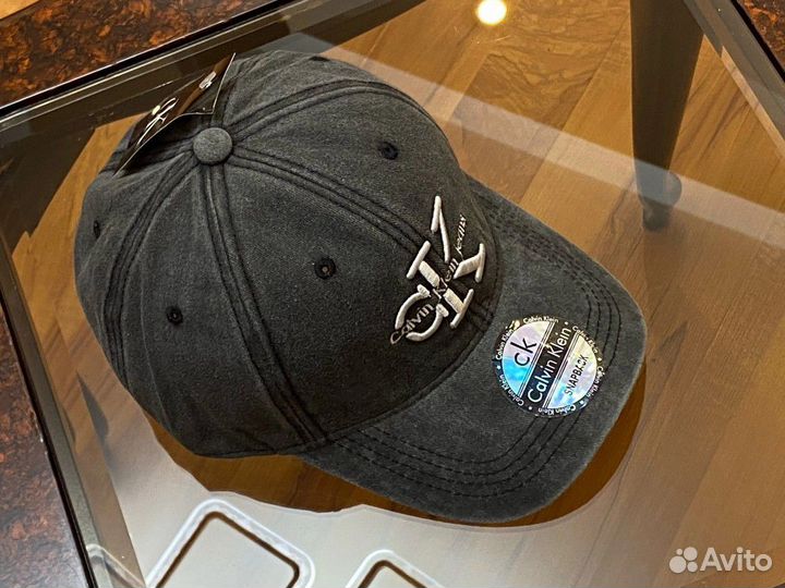 Кепка Calvin Klein tygveddi