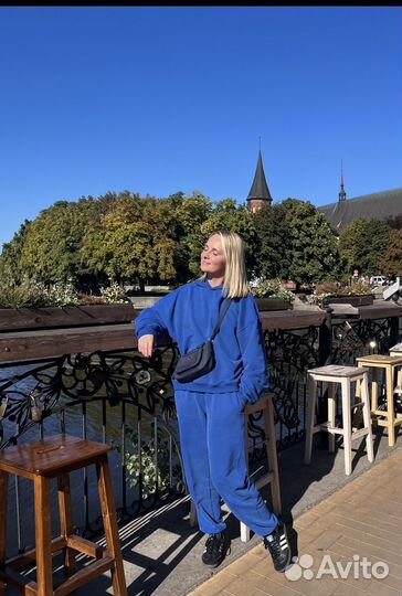 Спортивный костюм женский