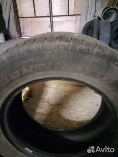 Continental ContiCrossContact LX 215/65 R16