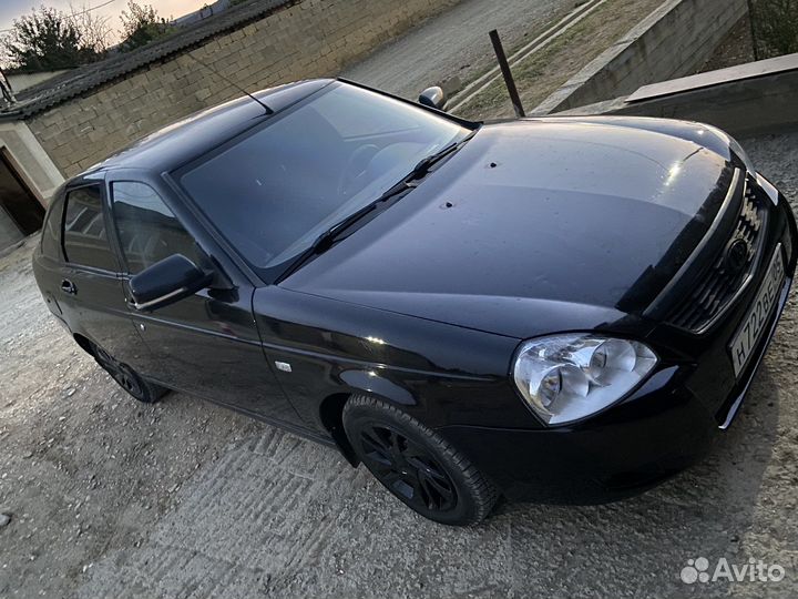 Приора 2010 читайте описание