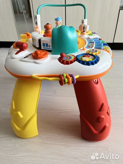 Развивающий столик жирафики