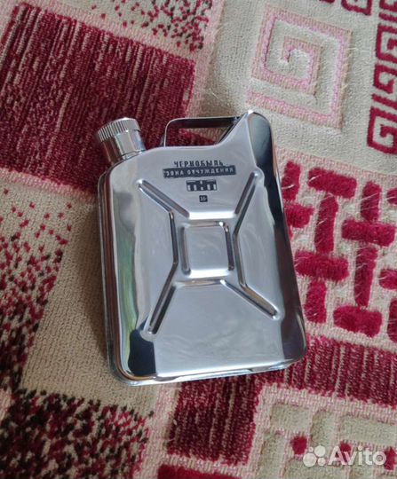 Фляжка от сериала 