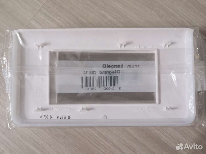 Mosaic рамка 4м белая, 4шт