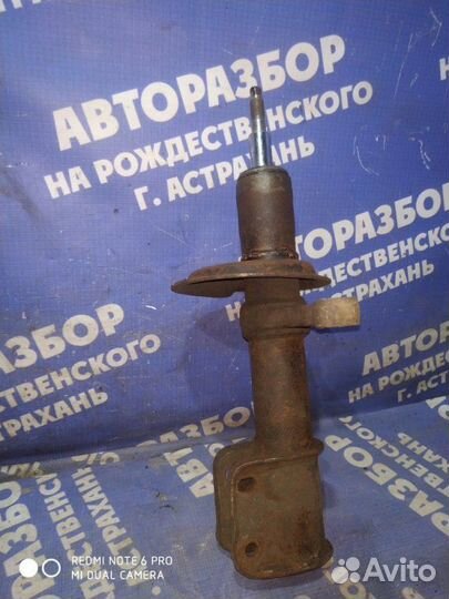 Передний амортизатор Ваз Лада 2110 седан 2110 2002