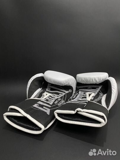 Боксерские перчатки everlast с сеткой, кожа White