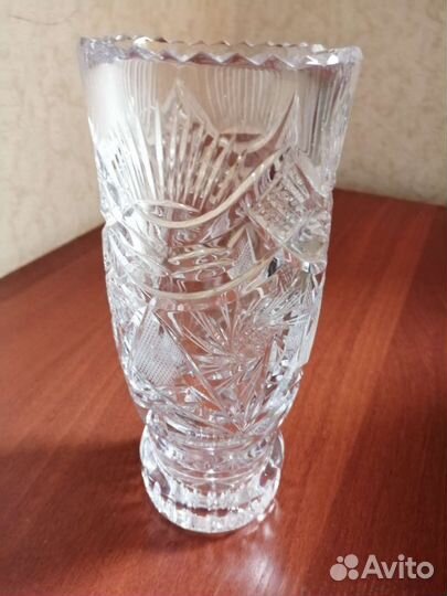 Ваза хрустальная