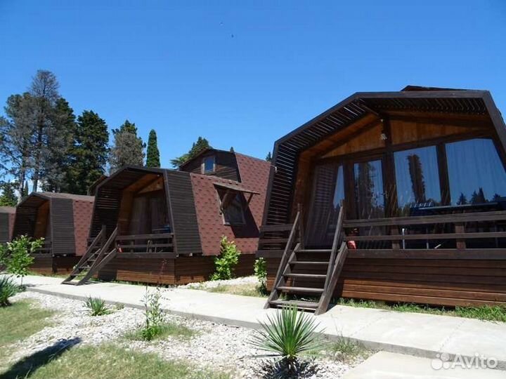 Абхазия. Гудаута. Коттеджный поселок гудаута