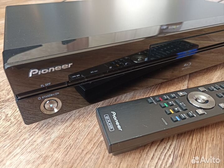 Blu-ray плеер Pioneer BDP-LX52