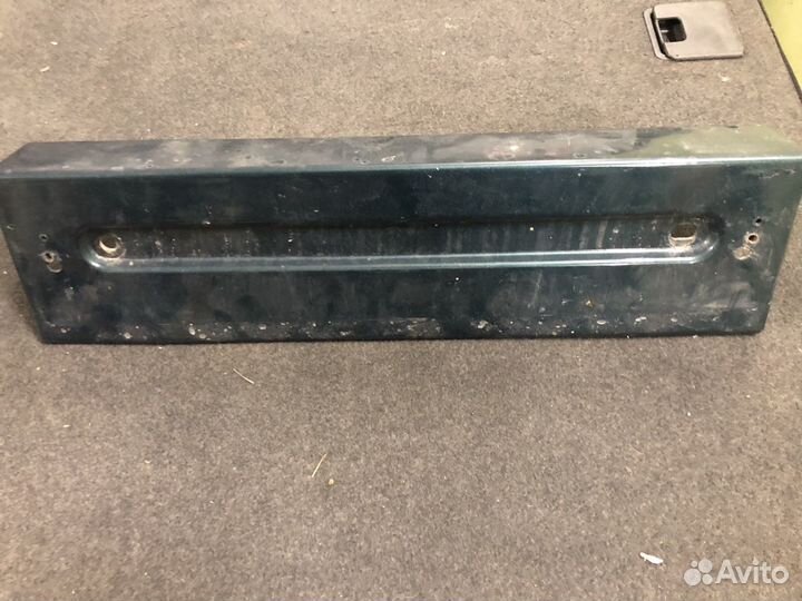 Рамка бампера для гос номера W463