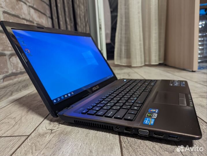 Ноутбук asus i3-2310M/nvidia GT 520MX/320HDD/6RAM