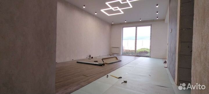 Поклейка обоев /Электрика/Укладка ламината