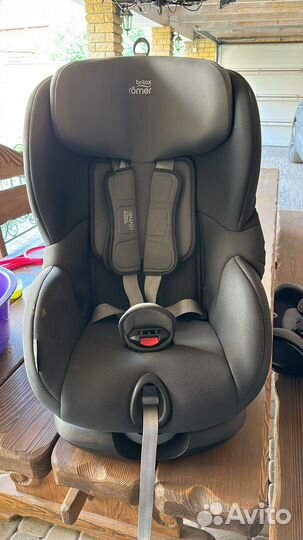 Britax romer trifix2 i size