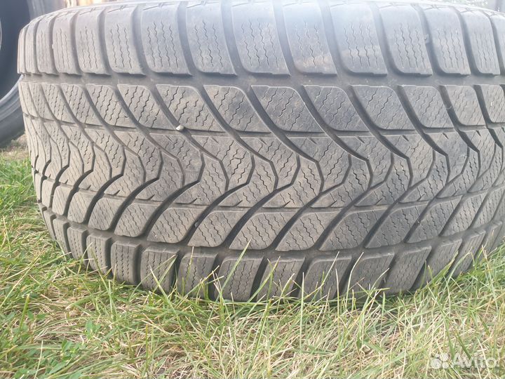 Delinte D8+ 245/45 R19 и 275/40 R19