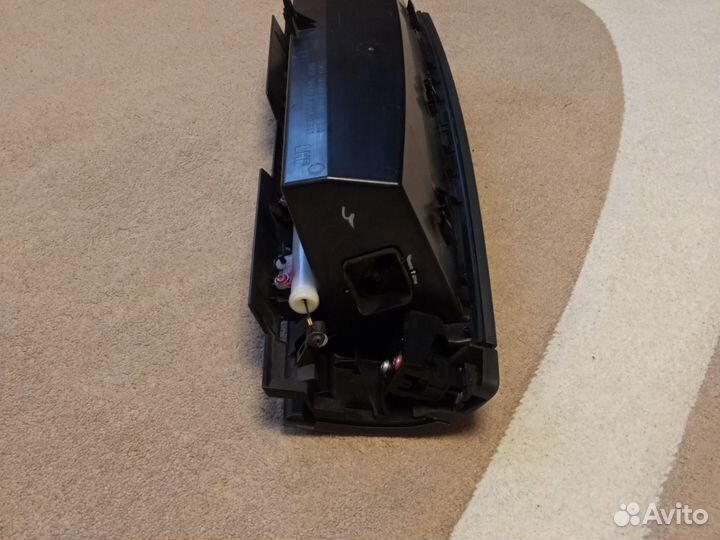 Бардачок Toyota Verso 1 поколение (2009-2013)