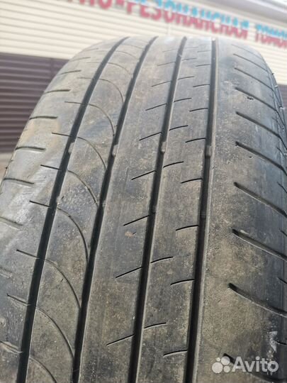 Bridgestone Dueler H/L 33A 235/55 R20