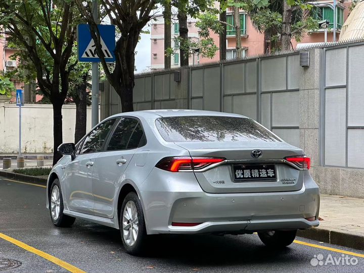 Toyota Corolla 1.8 CVT, 2022, 60 000 км