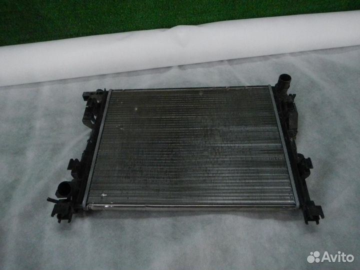 Радиатор охлаждения Renault Kaptur (2016-н.в.)